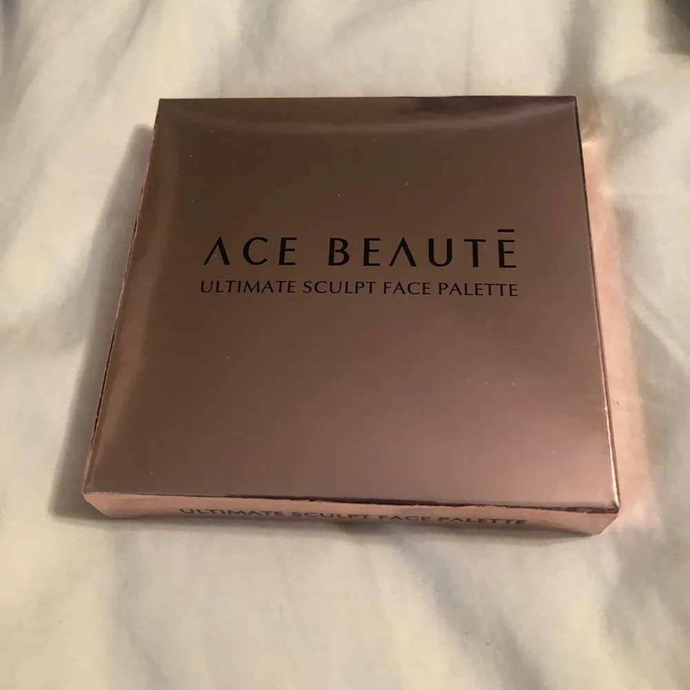 Ace Beaute Ultimate Sculpt Face Palette Limited Edition Compact